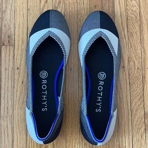 NWT Rothy’s The Flat in Captoe Black Size 8